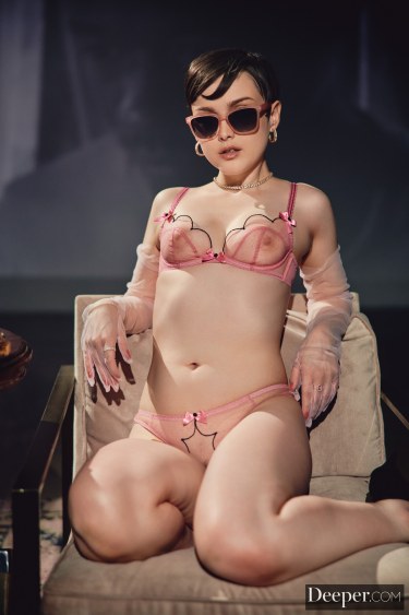 Jade Valentine In Pink Lingerie 12