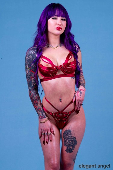 Valerica Steele In Lingerie And Heels 3