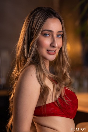 Lula Stocch In Flaming Hot 5