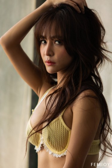 Tonnam In Lingerie 1