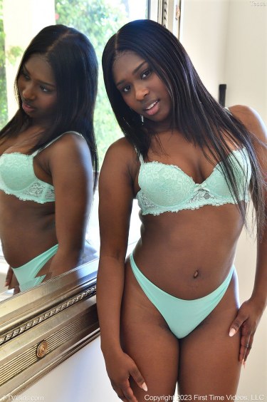 Tessa At The Mirror 1