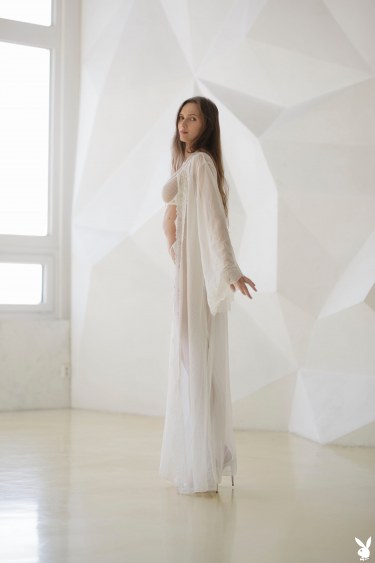 Stacy Cruz In Bright Whites 1