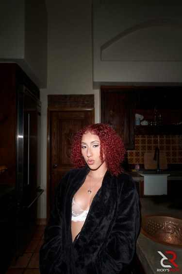 Curly Lingerie Girl Kira Perez 1