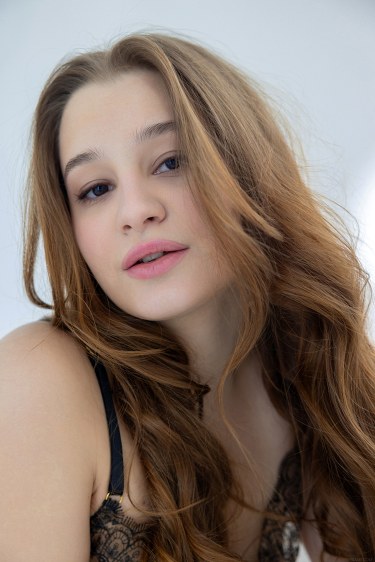 Elli Milli In Perfect Temptation 8