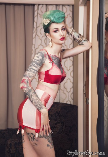 Inked Lingerie Babe Avrora 4
