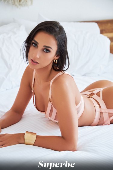Soft Pink With Abella Mariposa 5