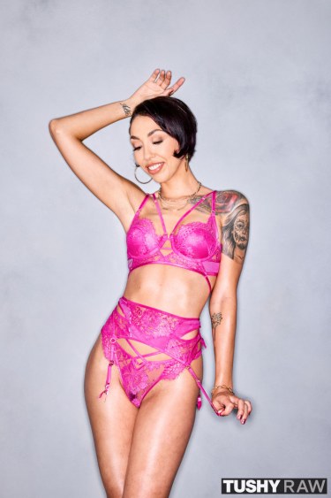 Sexy Lingerie Babe Xochi Moon 2