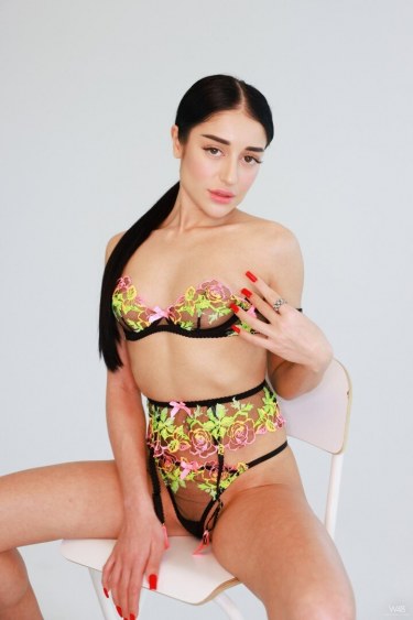 Ara Mix In Floral Lingerie 5
