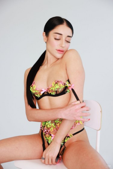 Ara Mix In Floral Lingerie 6