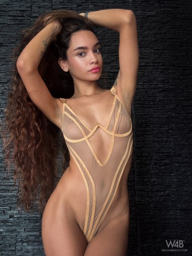 Dulce In Selfie 4u 1