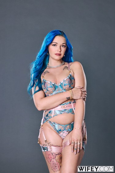 Blue Haired Lingerie Babe Kira Mckay 3