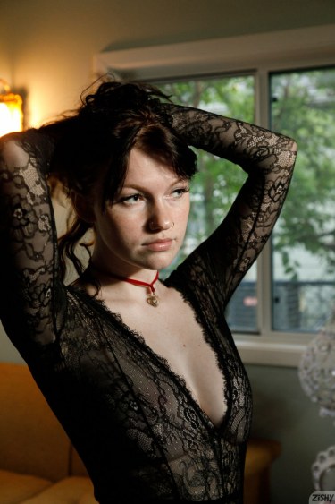 Emberlynn Schmidt Solitaire Til Dawn 2